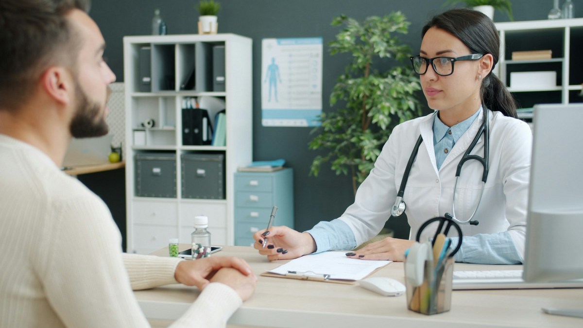 ChatGPT powiedział: Positive effects of diagnosis. Learning the name of one’s condition has therapeutic power. Scientists call this the Rumpelstiltskin effect. Photo: Vitaly Gariev / Unsplash