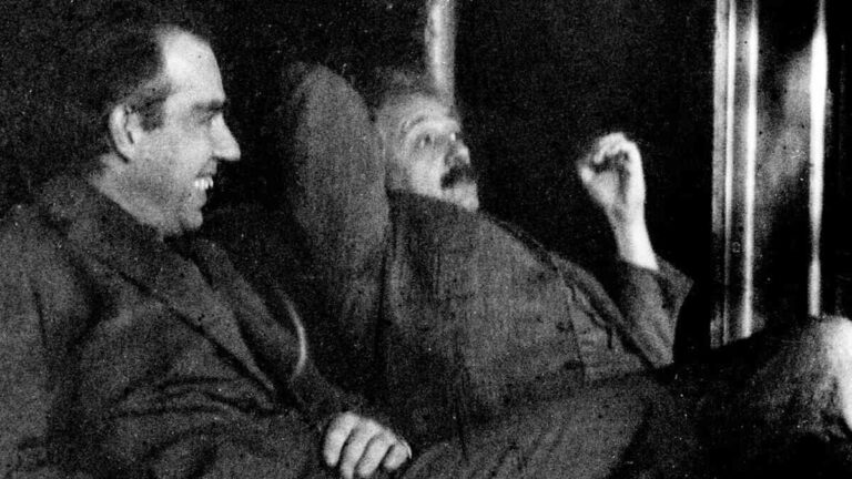 The Einstein-Bohr Experiment: A Chinese Laboratory Resolves a Century-Old Dispute.
