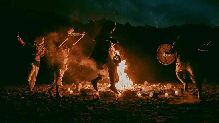 A fireside ritual inspired by ancient ceremonies linked to the cycles of nature and the calendars of the ancient world.