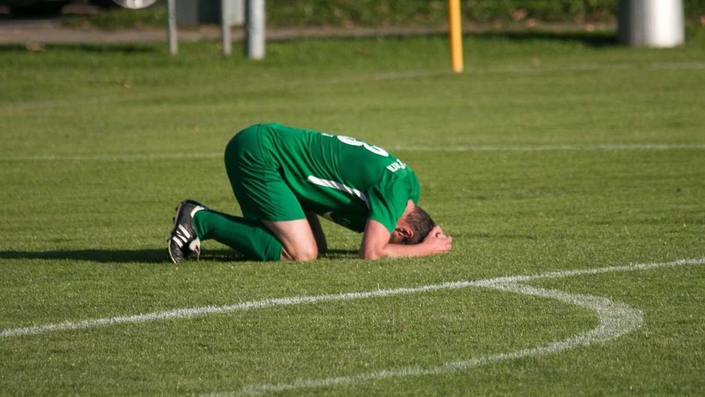 Physical strength. Tough men cry too. Photo: Alexander Fox/Pixabay