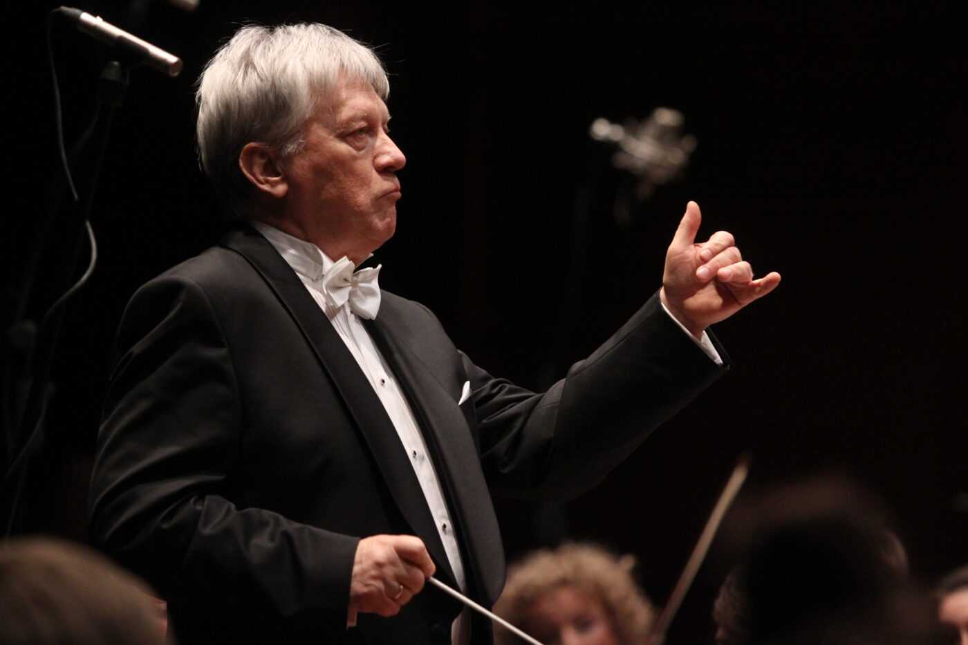 Cavatina Philharmonic Orchestra podczas koncertu w sali Cavatina Hall w Bielsku-Białej, jako reprezentacyjna orkiestra symfoniczna miasta.