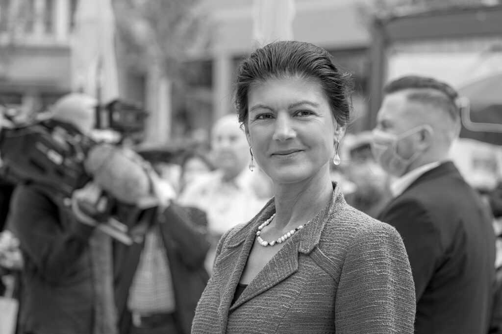 Sahra Wagenknecht, liderka Sojuszu Sahry Wagenknecht, ugrupowania znanego z głoszenia skrajnych idei.  Fot. Elmer.L.Geissler/Pixabay