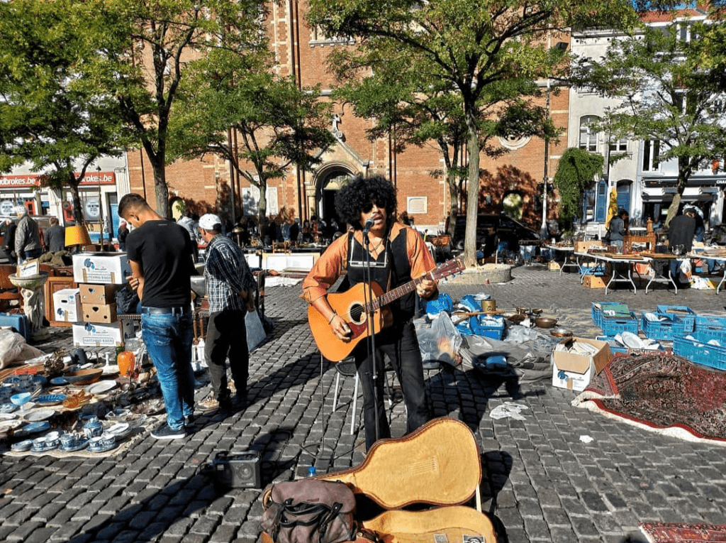 Problemy Belgii. "Pchli targ" w Brukseli. Fot. Wojciech Wybranowski