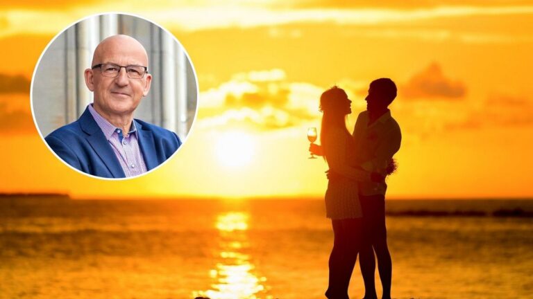 Zakochanie odbiera rozum: mężczyzna i kobieta na plaży o zachodzie słońca, w lewym rogu dodane mniejsze zdjęcie dr. Tomasza Witkowskiego