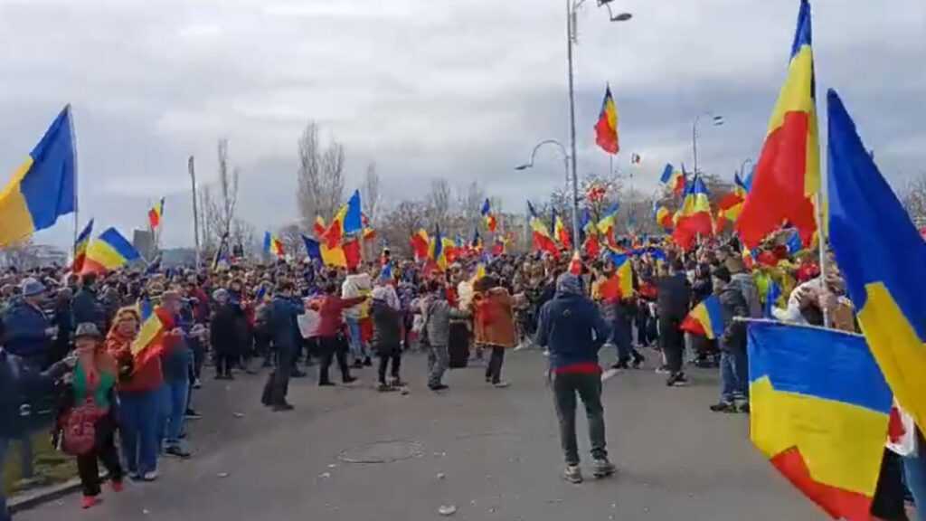 Wybory w Rumunii. Demonstracje uliczne. Fot. Instagram calingeorgescuoficial