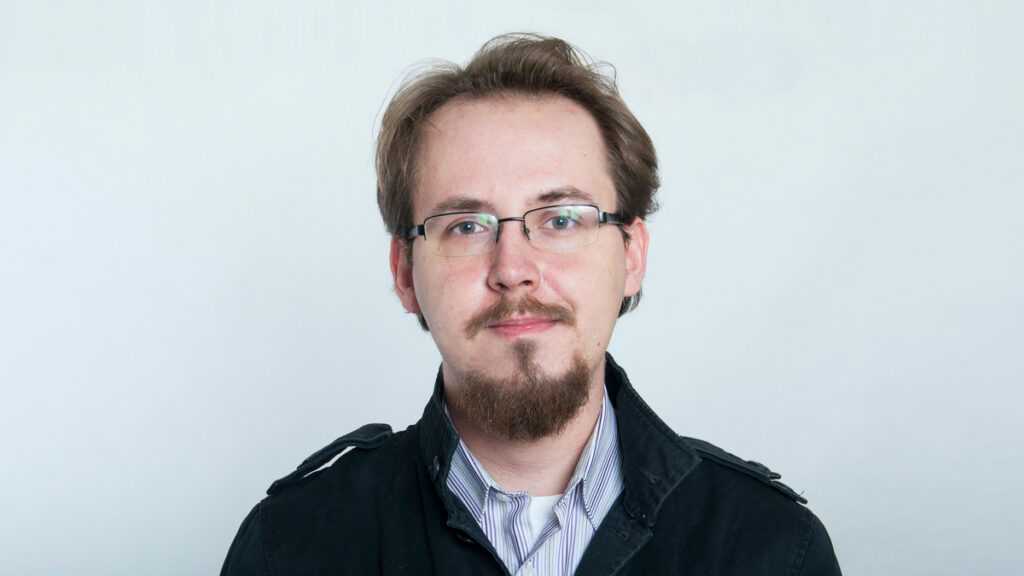 Iluzja wiedzy i sieć: Dr Jakub Kuś z SWPS