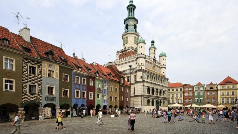 rozwój Polska. Polska rozwinęła się tak mocno, że przestała być brzydką panna na wydaniu. Poznań. Fot. Pixabay