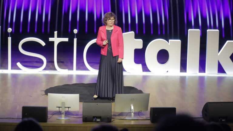 Przekazy rodzinne: dr Monika Wasilewska w trakcie konferencji Holistic Talk 2025