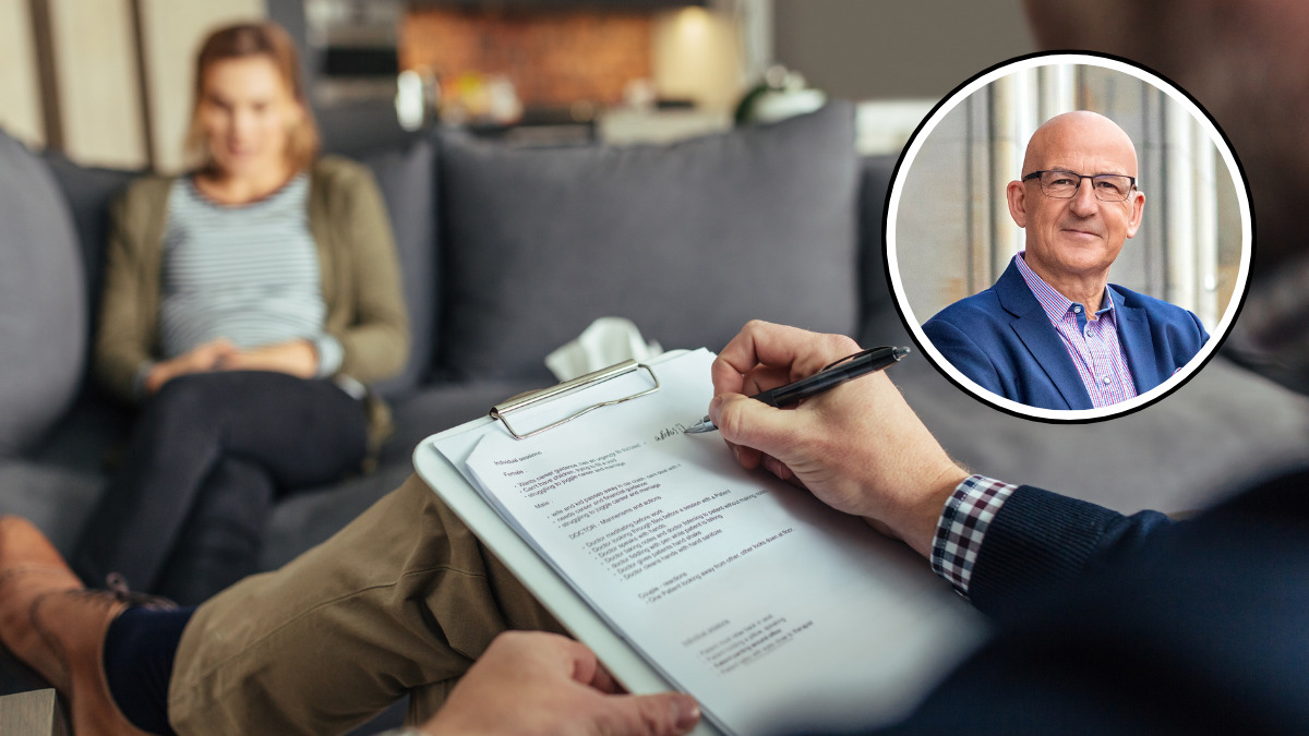 Pułapki terapii. Dr Tomasz Witkowski, psycholog i autor m.in. książki Zawracanie statków głupców i inne eseje, w rozmowie z Holistic News rozprawia się z mitami, które od lat kształtują nasze myślenie o psychologii i psychoterapii. Fot. Archiwum autora.