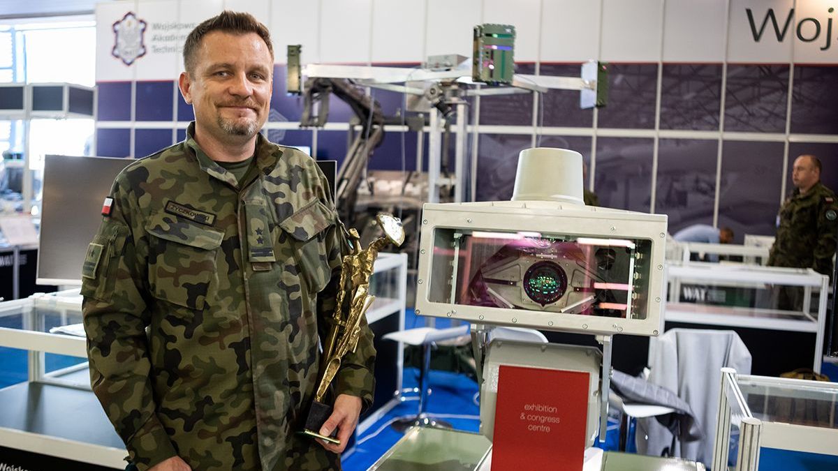 Polska broń przeciw dronom – laserowy system wykrywania dronów opracowany przez naukowców z Wojskowej Akademii Technicznej.Fot. WAT / Materiały prasowe