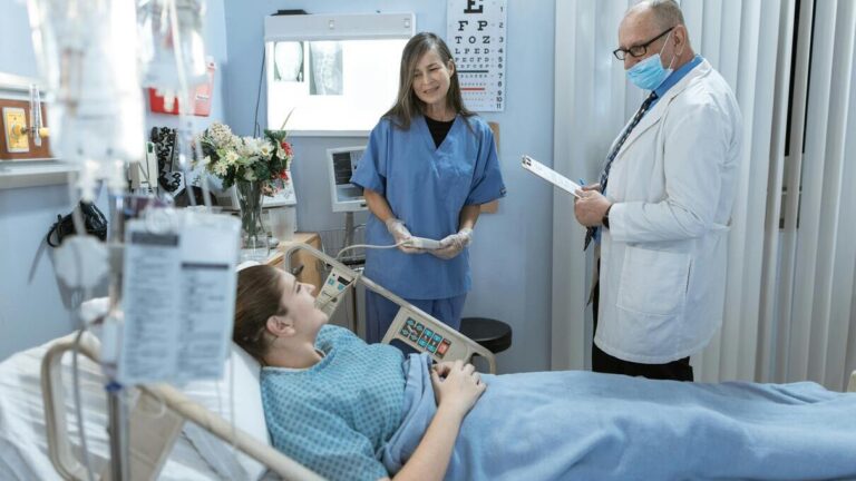 Lekarze w Gdańsku wdrażają noblowską terapię komórkową w leczeniu chorób autoimmunologicznych. Zdjęcie wyłącznie ilustracyjne