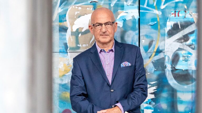 Wolność słowa na uczelni? Doktor Tomasz Witkowski został usunięty z konferencji na UJ. Czy to już cenzura na uczelni?