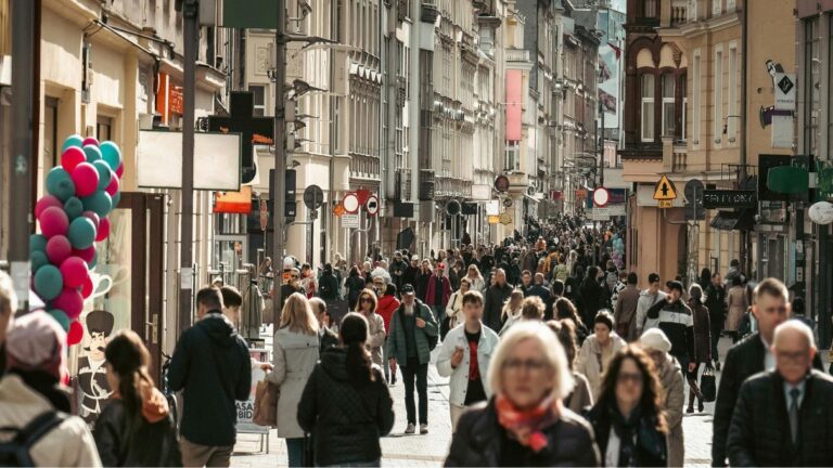 Nowe dane statystyczne ciekawostki ze świata demografii