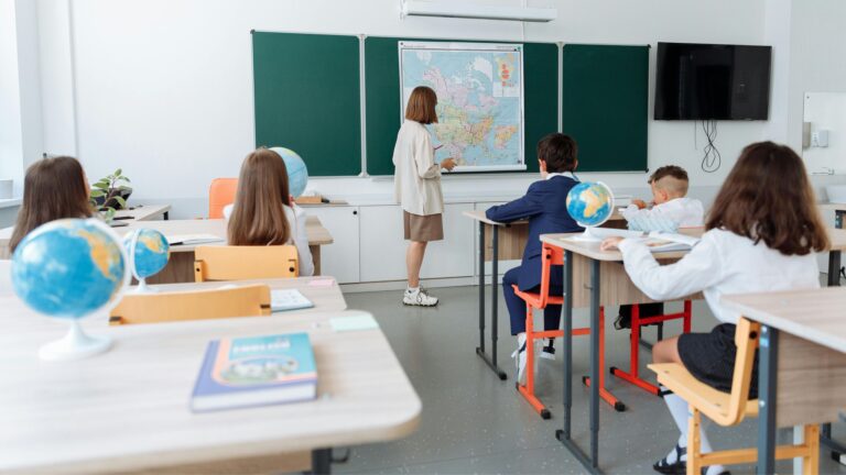 zmiany w oświacie limit nieobecności uczniów nowe przepisy MEN