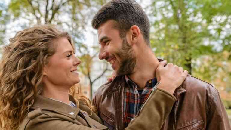 Wysoka inteligencja partnera to bardziej udany związek i mniejsze ryzyko wystąpienia przemocy