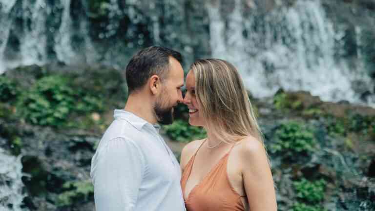 Jak wybierać partnera? Ważna jest twarz, ale nie chodzi o urodę.