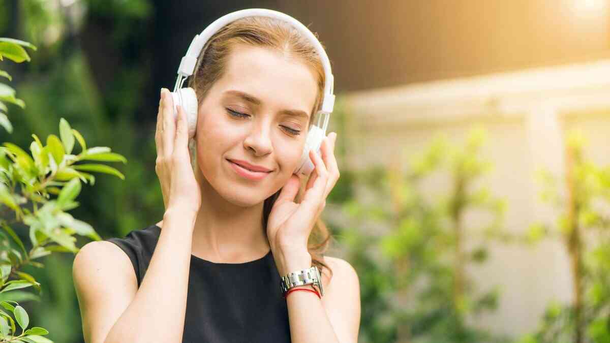 naukowcy odkryli na czym polega rozumienie muzyki. Mózg przyswaja struktury muzyczne, gdy słuchamy.