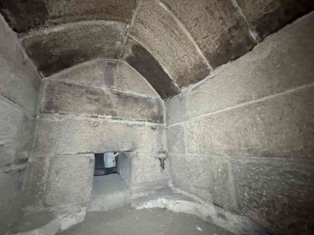 Komora-grobowa-mastaby-Szepseskafa