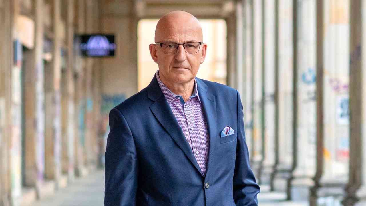 Dr Tomasz Witkowski analizuje zjawisko, jakim jest współczesna moda na diagnozowanie zaburzeń: ADHD czy depresji online.