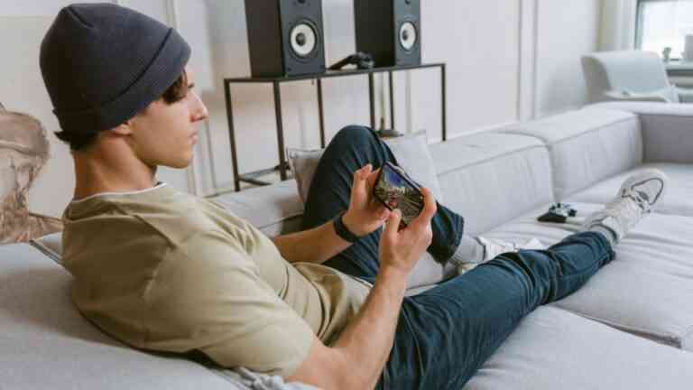 Uzależnienie od chatbotów jest groźne dla psychiki młodych