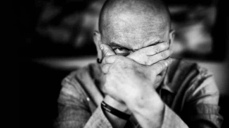 Samotność mężczyzn w Polsce to przyczyna ich depresji