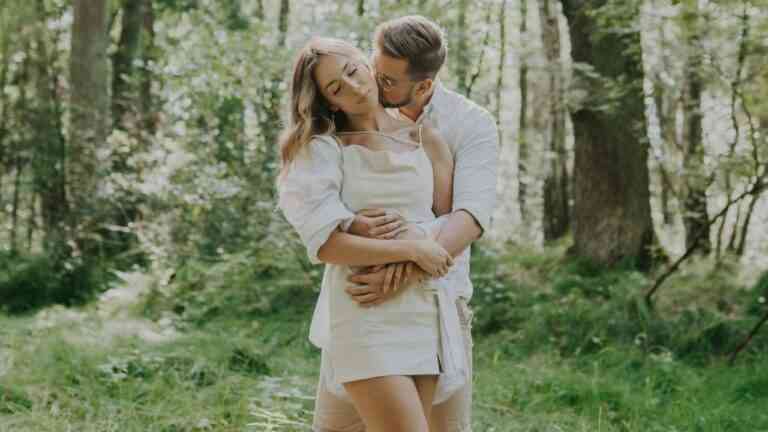 Władza w związku a życie intymne - badania wykazują obopólną satysfakcję partnerów