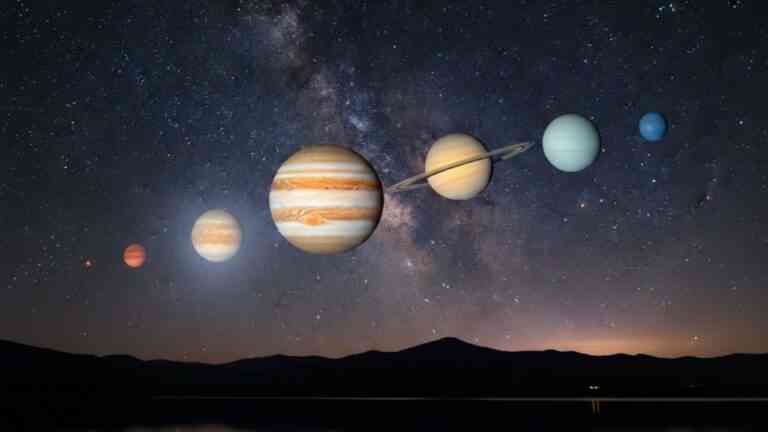 planety układu słonecznego na niebie