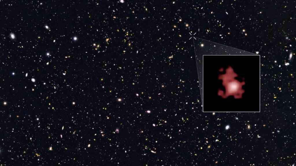 galaktyka GN-z11 na ciemnym niebie