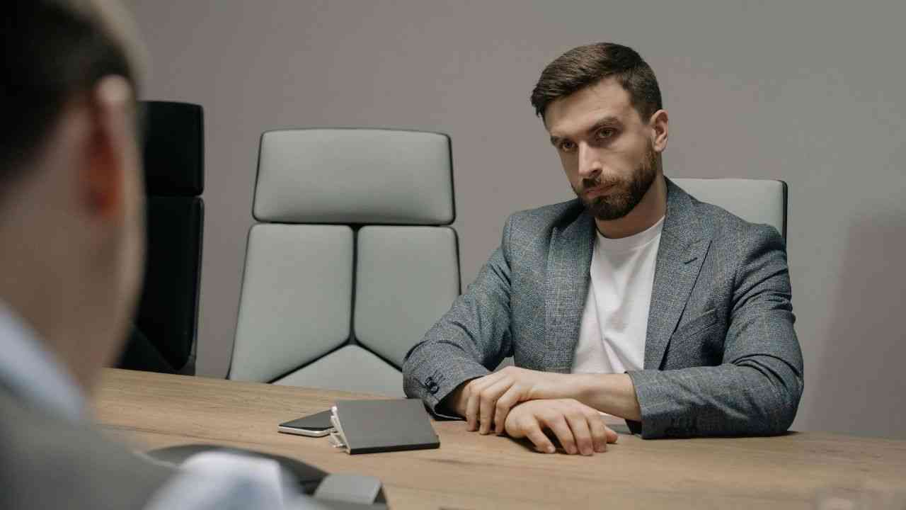 Jak rozpoznać kłamstwo? Ten sygnał może cię zmylić