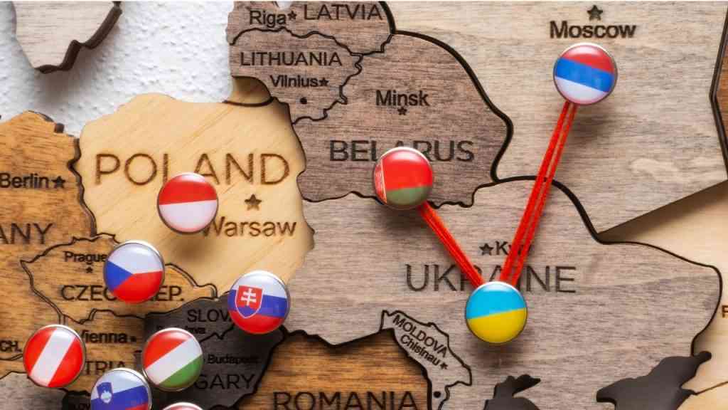 Drewniana mapa Europy w tym Polski, Ukrainy i Rosji