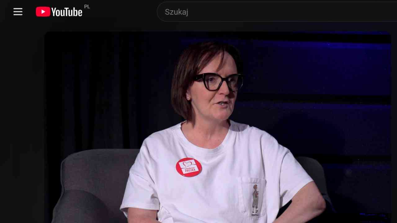 Joanna Sadzik, prezeska Stowarzyszenia WIOSNA, opowiada o tym, jak działa Szlachetna Paczka. Wolontariat i mądra pomoc obnażają problem ukrytej biedy w Polsce.