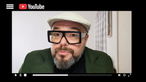 Piotr Woźniak w "Rozmowach Holistic News" opowiada jakie są grancie w związku i skąd bierze się zdrada